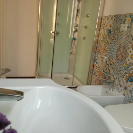 Frada Bed & Breakfast 3*