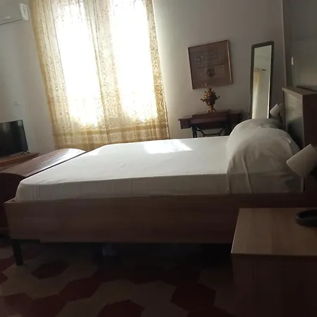 Frada Bed & Breakfast