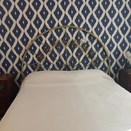 Frada Bed & Breakfast